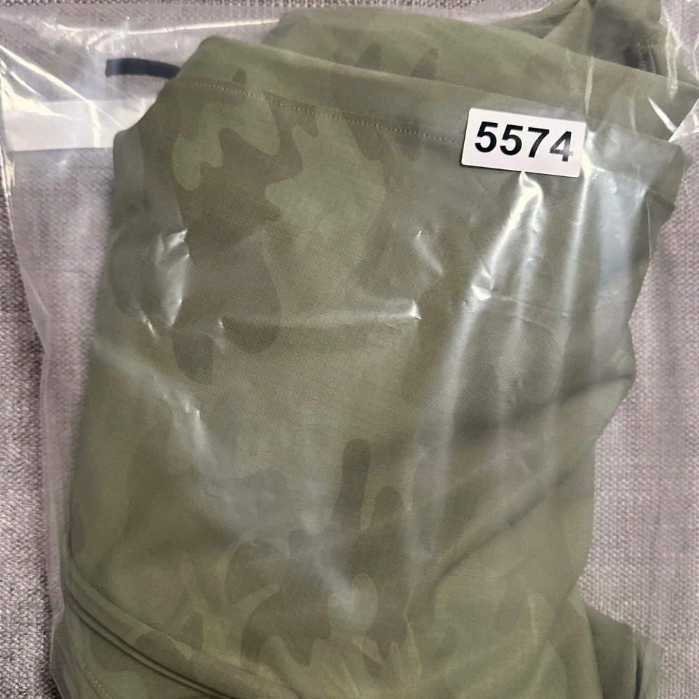 Rhone Jogger Pants Mens XXL Olive Green Camo Performance Training